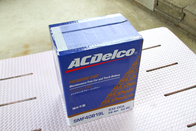 ACDelco SMF40B19Lの入っている箱。
